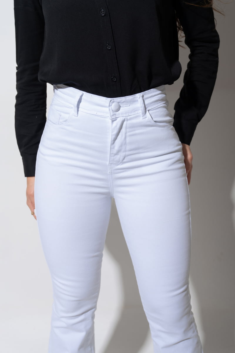 Calça Jeans Modeladora Milagrosa Flare Cós Alto CH110